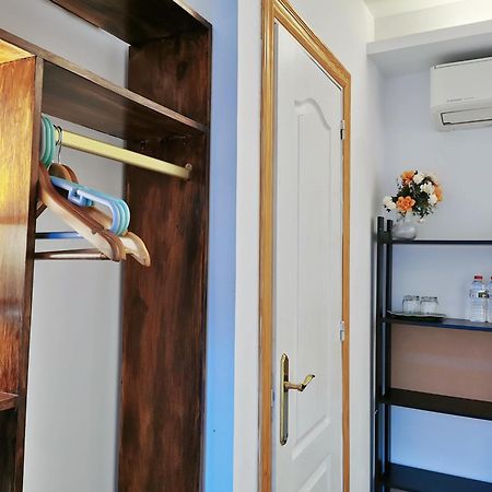 Barcelona Coronahostal Badalona Extérieur photo