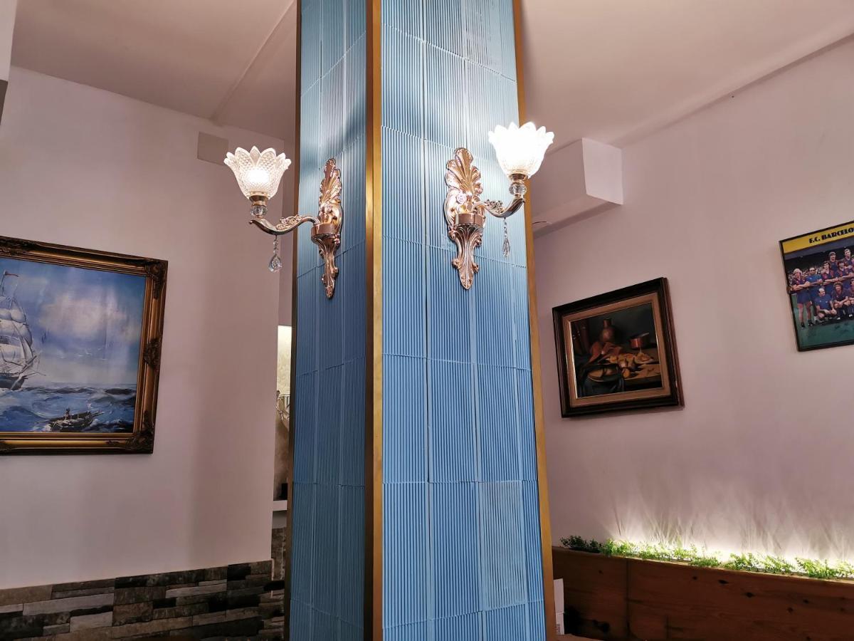 Barcelona Coronahostal Badalona Extérieur photo